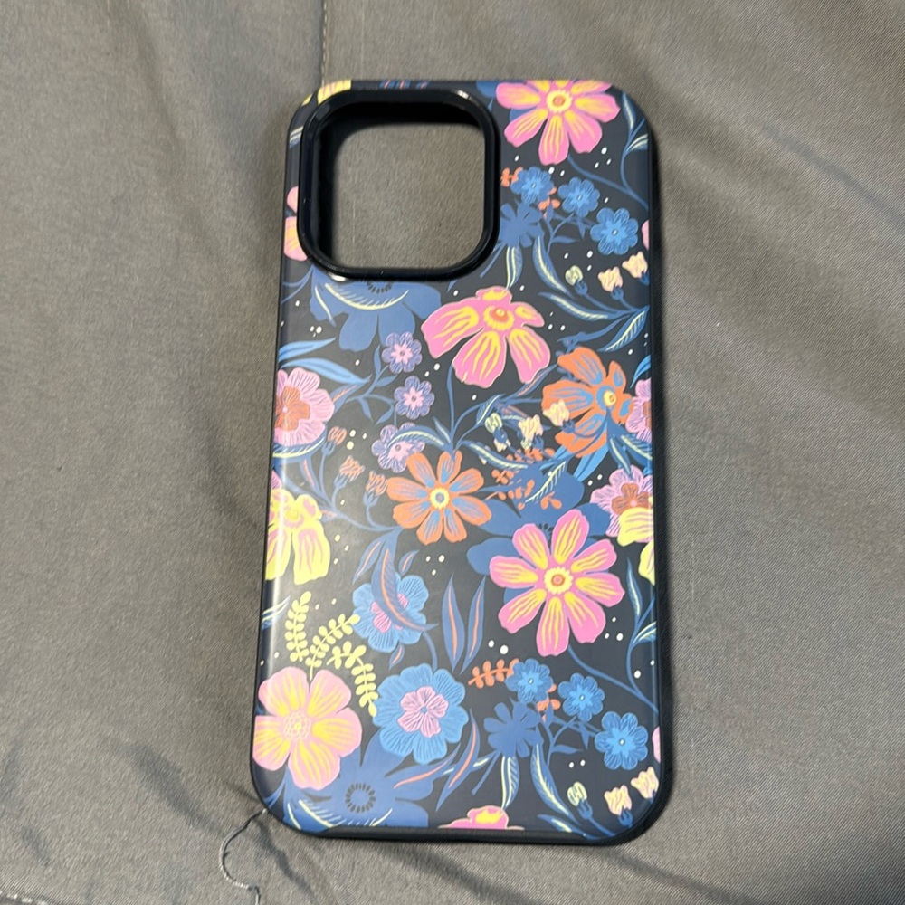Otterbox symmetry iPhone 15 pro max